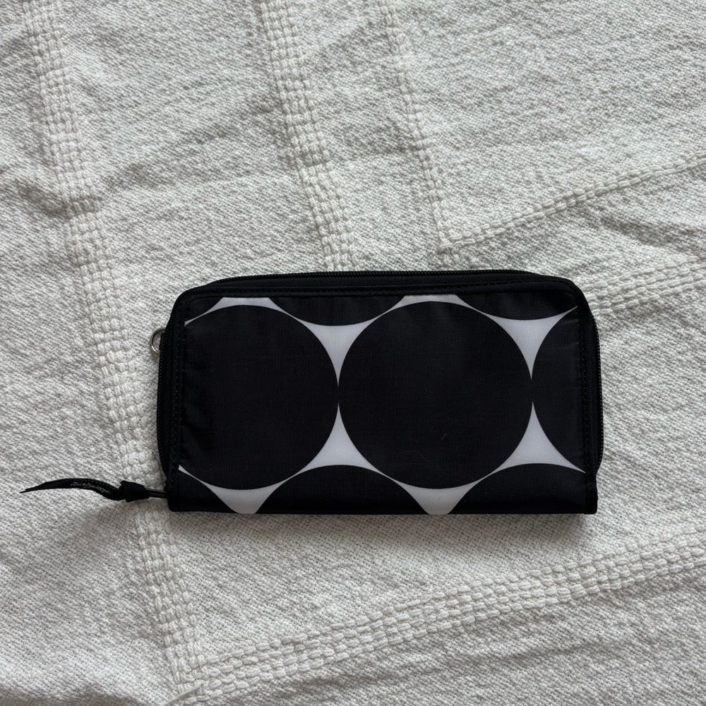 Thirty-One Black and White Wallet